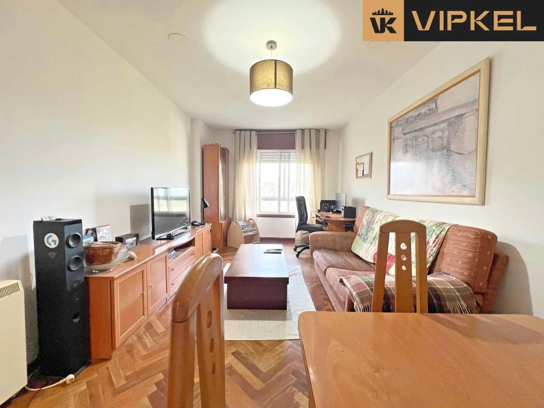 Sale of apartment in Calle IGREXA, Arteijo
photo 1