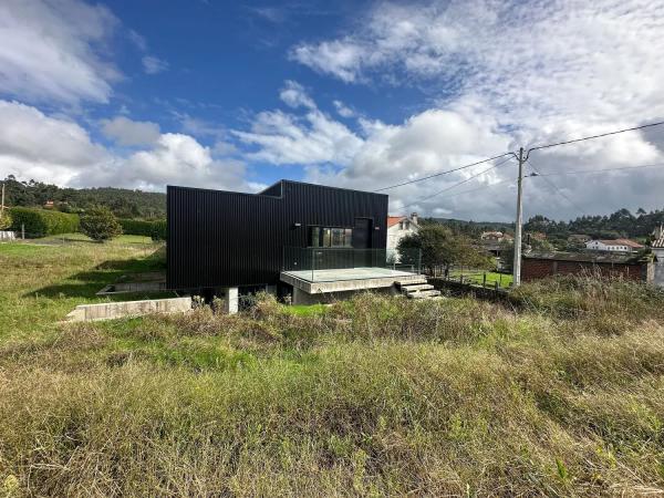 Detached villa for sale in  Folgoso, Santiago de Compostela photo 3