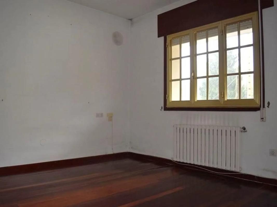 Sale of independent chalet in Campus sur - Santa Marta, Santiago de Compostela
 photo 4