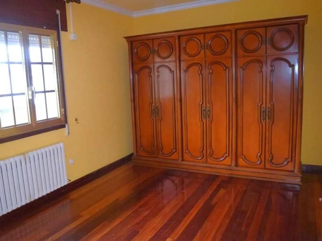 Sale of independent chalet in Campus sur - Santa Marta, Santiago de Compostela
 photo 5