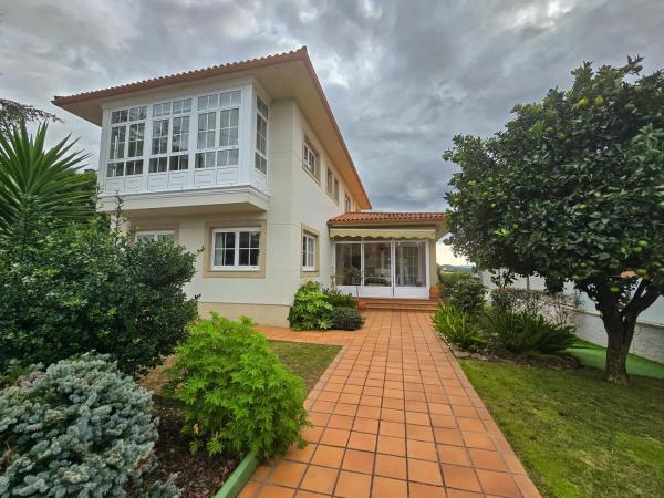 Detached villa for sale in , Sada photo 1