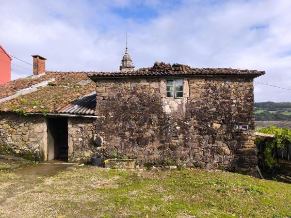 Detached villa for sale in  Laranxos, Santiago de Compostela photo 2