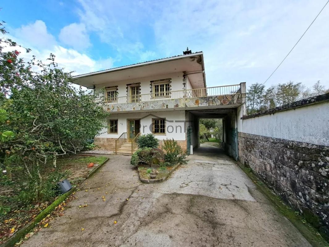 Sale of independent chalet in Calle de Muros, Santiago de Compostela
 photo 2