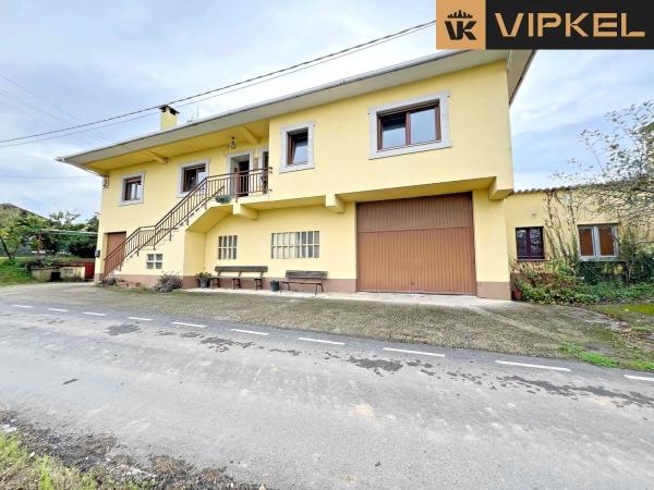 Chalet independiente en venta en , Betanzos photo 1