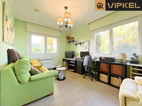 Detached villa for sale in  Calle AURELA, Arteixo photo 3