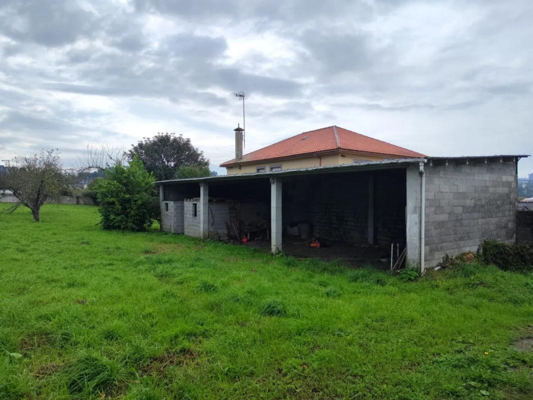 Sale of independent chalet in Campus sur - Santa Marta, Santiago de Compostela
photo 4