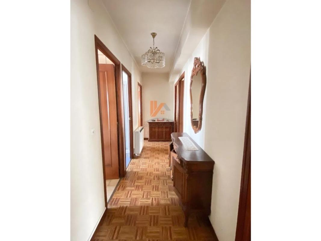 Sale of apartment in San Lazaro - Meixonfrio, Santiago de Compostela
 photo 3