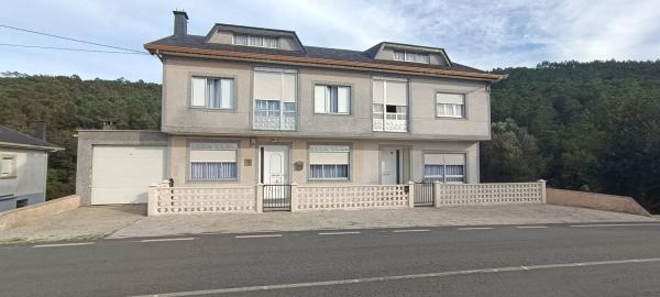 Chalet independiente en venta en , Dumbria photo 2