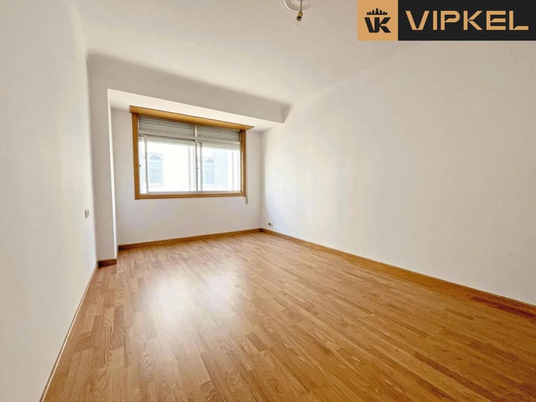 Продажа квартиры на Calle Padre Feijóo, Нарон
photo 5