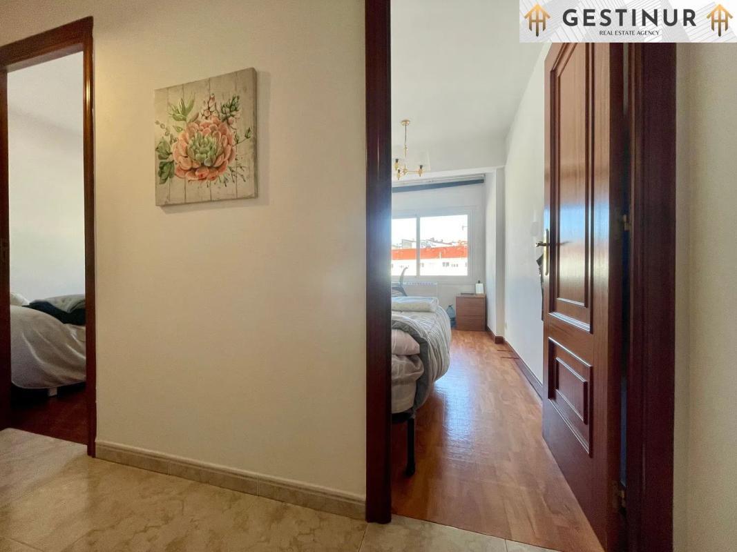 Venta de piso en Calle de San Pedro de Mezonzo, 11, Santiago de Compostela
photo 3