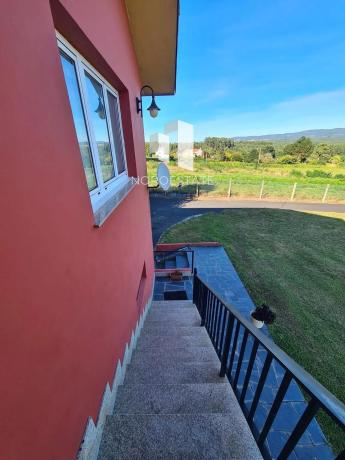 Detached villa for sale in Cima Vila, Narón thumbnail 2