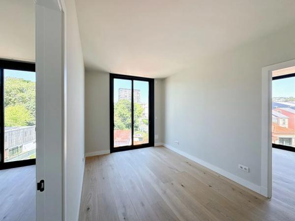 Apartment for sale in  Calle María Callas s/n, Oleiros photo 4