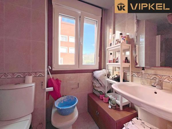 Продажа квартиры в  Avenida Alcalde Manuel Platas Varela, Arteixo photo 4