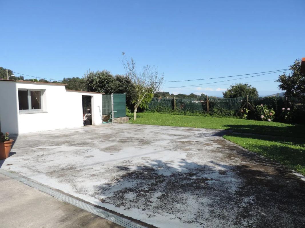 Sale of independent chalet in Lugar Preguin, Arteijo
photo 1