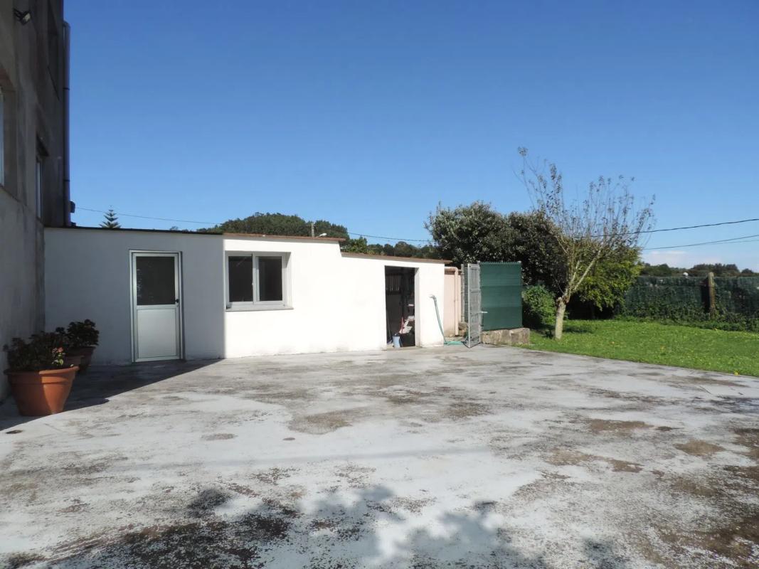 Sale of independent chalet in Lugar Preguin, Arteijo
photo 2