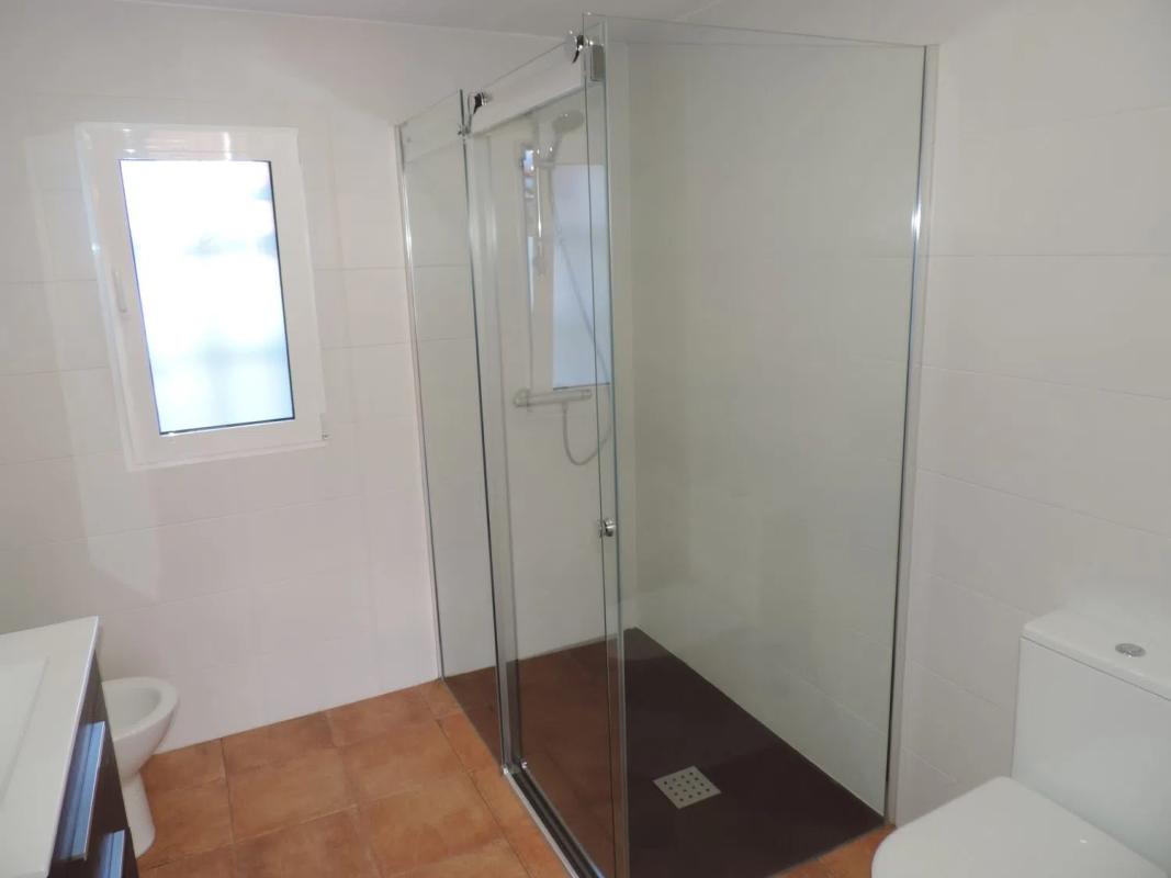 Sale of independent chalet in Lugar Preguin, Arteijo
photo 4