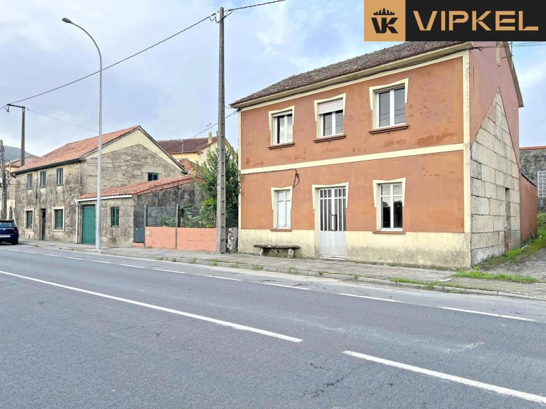Sprzedaż niezależnego domku jednorodzinnego w , Muros photo 2