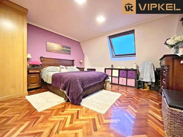 Duplex en venta en Avenida Ferrocarril, A Coruña thumbnail 2