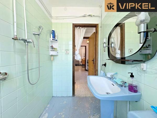 Detached villa for sale in Calle de Vidán, Santiago de Compostela thumbnail 2