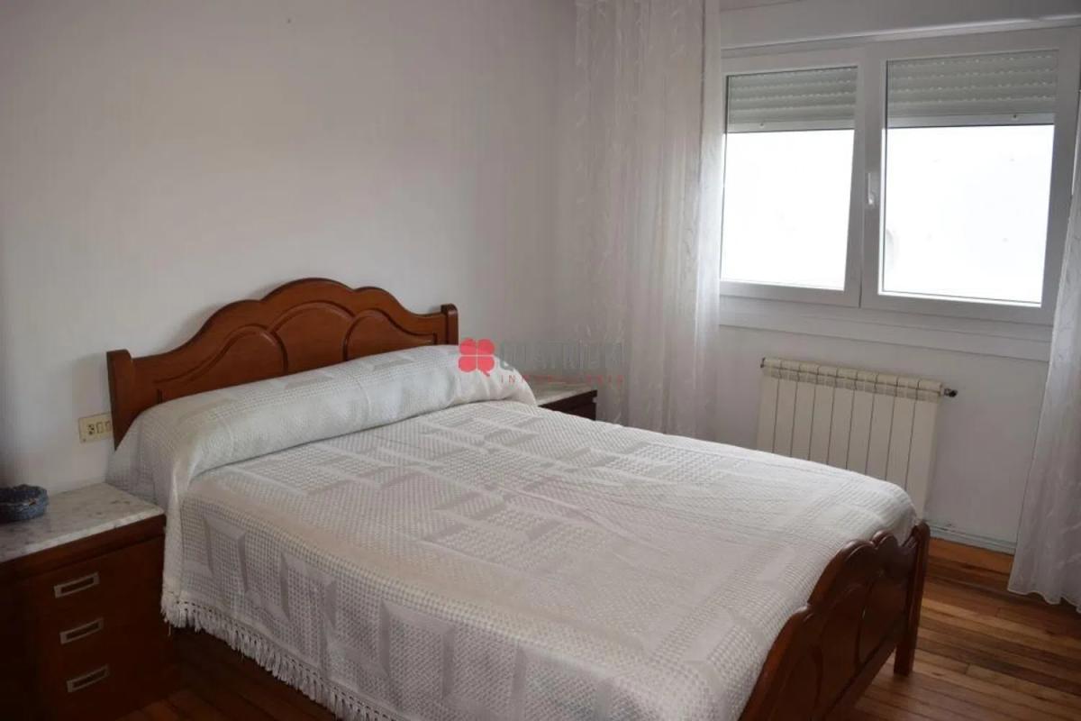 Sprzedaż niezależnego domku jednorodzinnego w , Noja photo 5