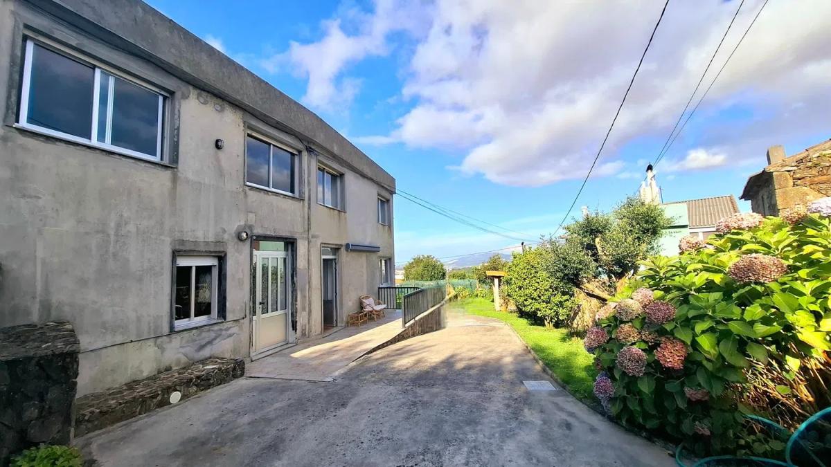 Sale of independent chalet in LAÑAS, Arteijo
photo 1