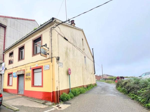 Chalet independiente en venta en Calle das Fontes do Sar, Santiago de Compostela thumbnail 1