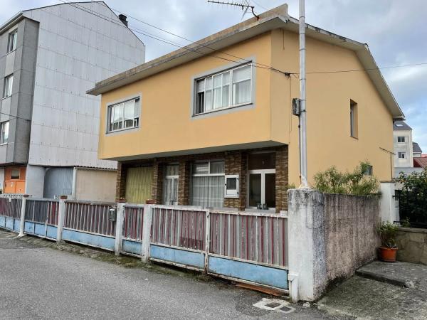Chalet independiente en venta en Calle Casal dos Ovos, Ferrol photo 1