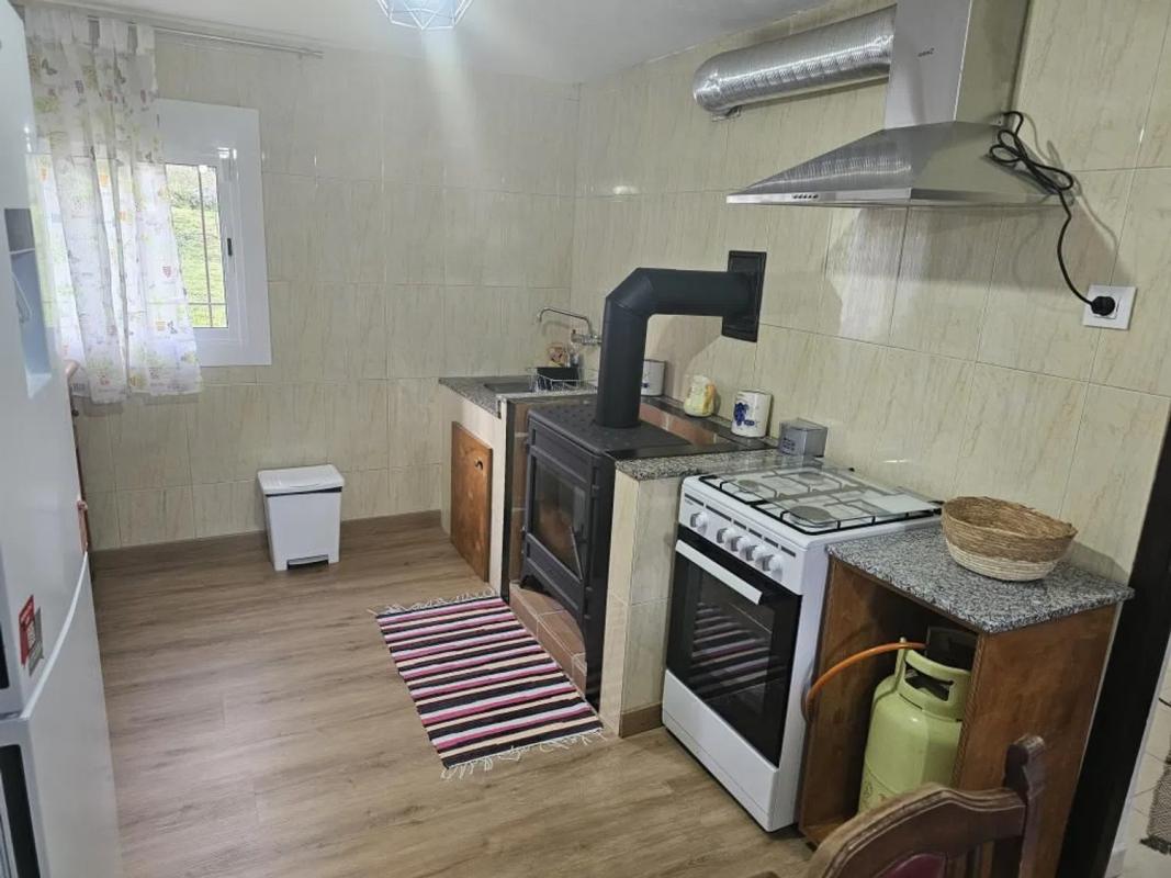 Продажа отдельного шале в Lugar Axeitos, 14, Рибейра photo 4