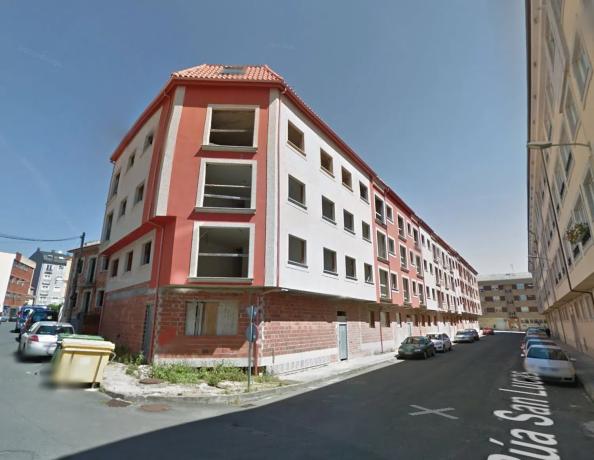 Detached villa for sale in Calle Areosa, Narón thumbnail 1