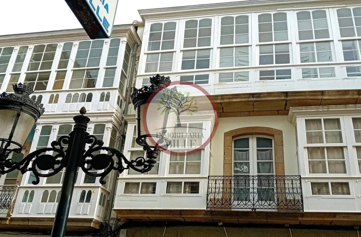 Sale of independent chalet in Calle Galiano, Ferrol
photo 1