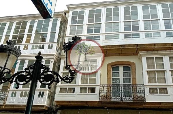 Chalet independiente en venta en Calle Galiano, Ferrol photo 1