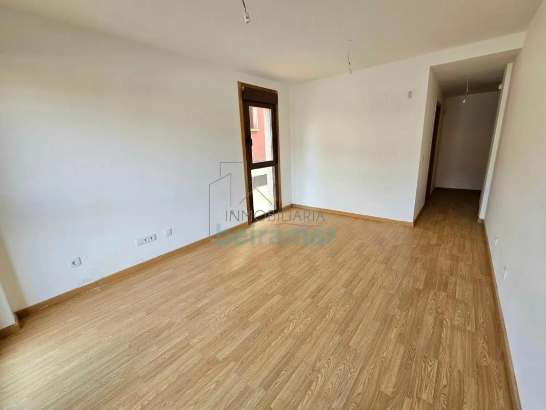 Sale of apartment in Calle Alcalde Fernández Bermúdez, Ribeira
photo 2