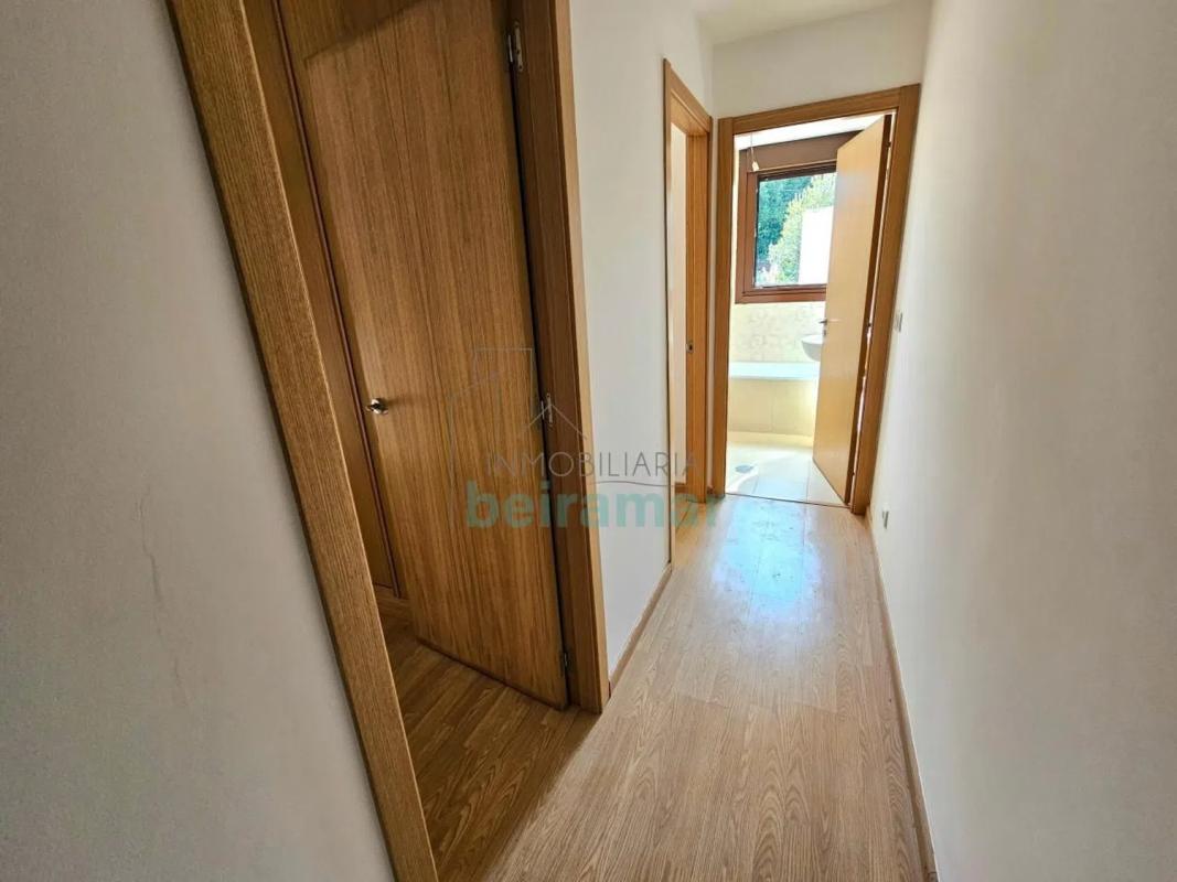 Sale of apartment in Calle Alcalde Fernández Bermúdez, Ribeira
photo 4