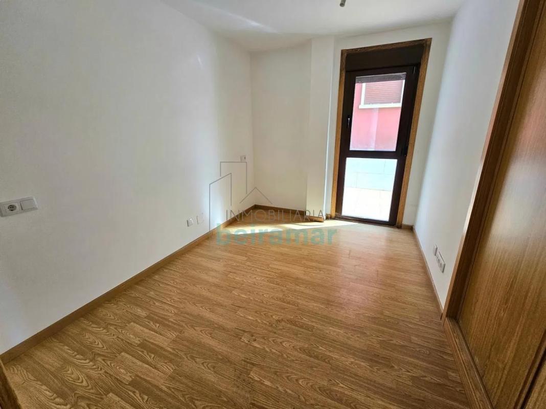 Sale of apartment in Calle Alcalde Fernández Bermúdez, Ribeira
photo 5