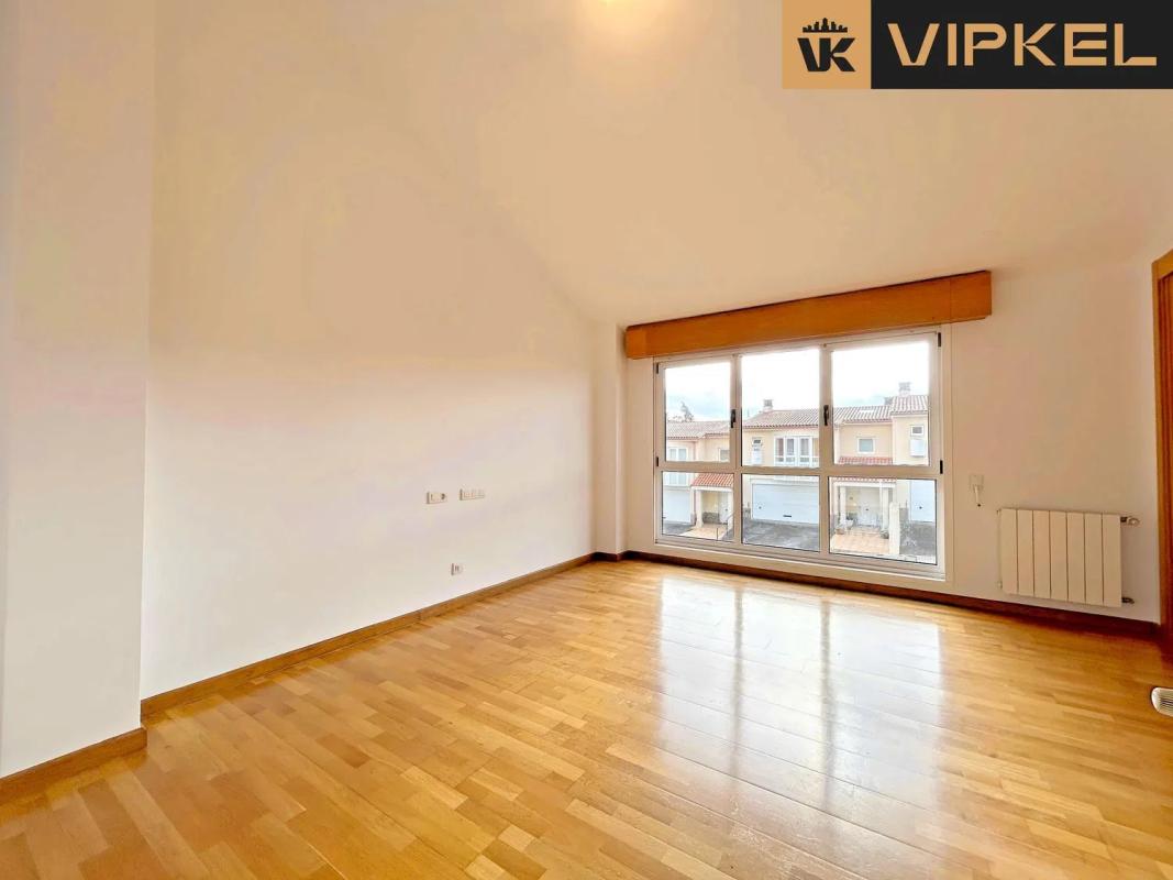 Продажа отдельного шале в  Zapateira, Кульередо photo 4