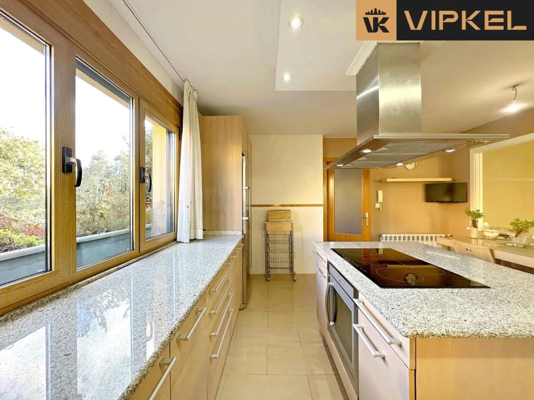 Venta de chalet independiente en Calle Río Mandeo, Culleredo
 photo 3