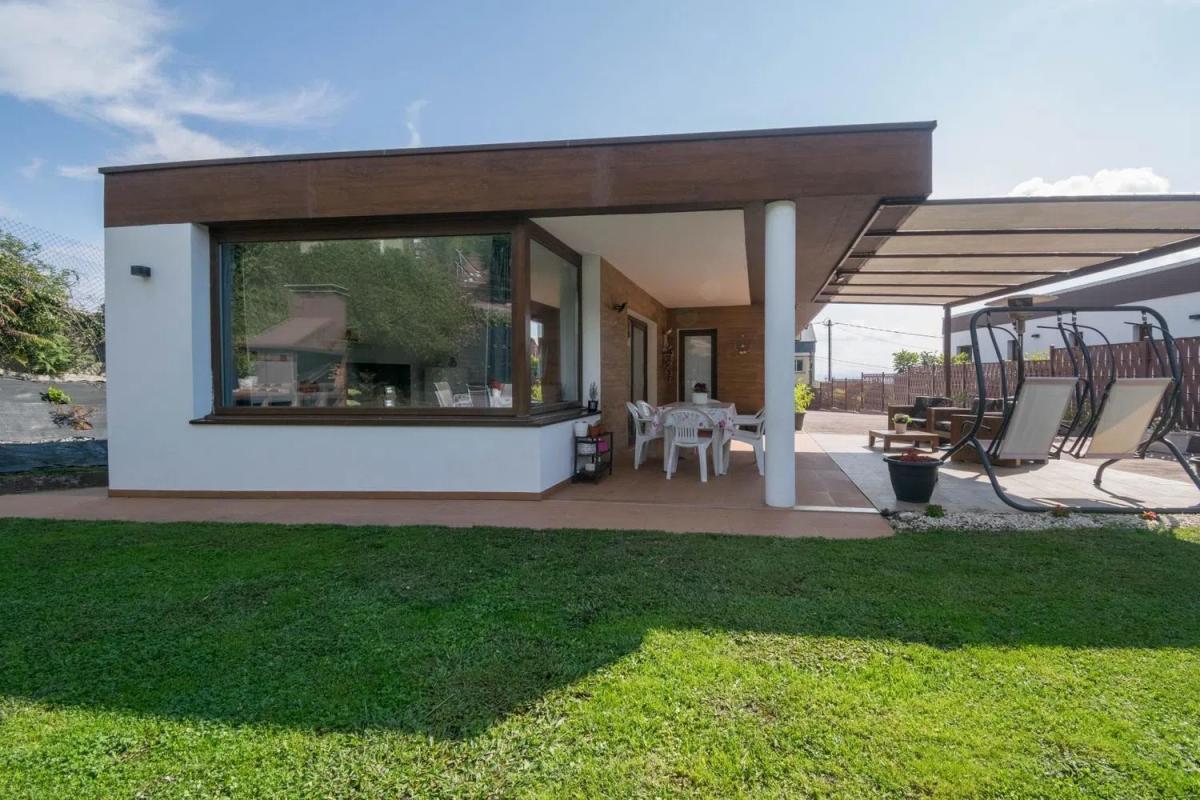 Venta de chalet independiente en Avenida Hermida, Culleredo
photo 1