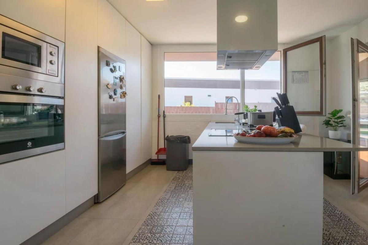 Venta de chalet independiente en Avenida Hermida, Culleredo
photo 3