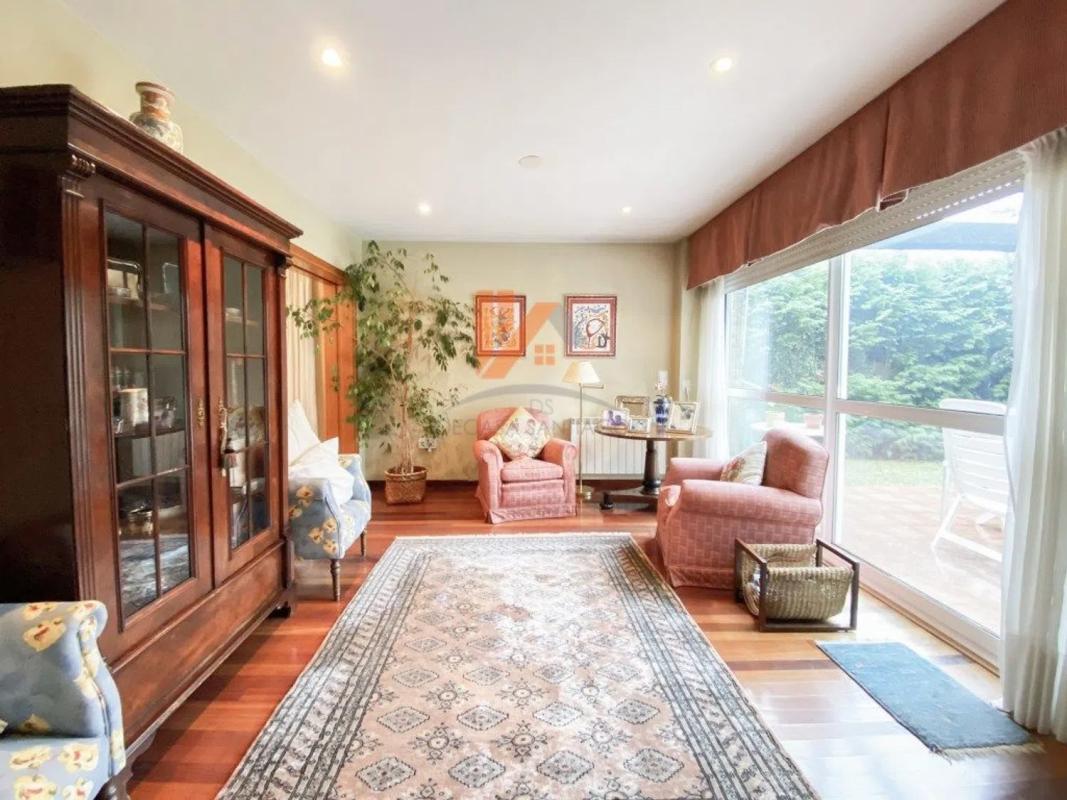 Sale of independent chalet in AC-543, 1, Santiago de Compostela
photo 3