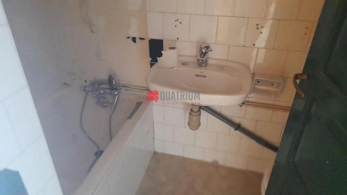 Продажа квартиры на Calle da Fonte do Ouro, Сантьяго-де-Компостела
 photo 4