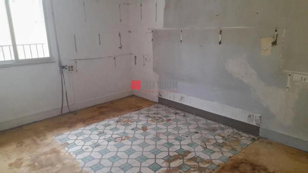 Продажа квартиры на Calle da Fonte do Ouro, Сантьяго-де-Компостела
 photo 5