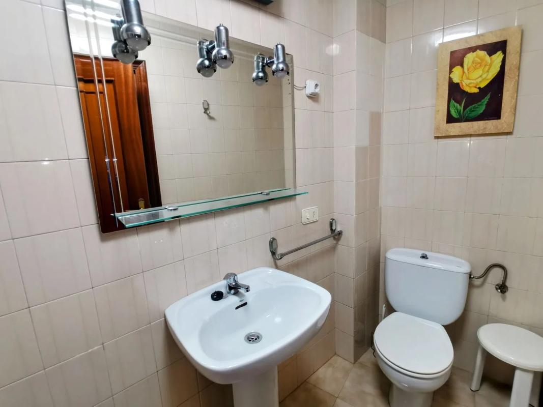 Продажа квартиры на Avenida Rosalía de Castro, Эймс
 photo 3