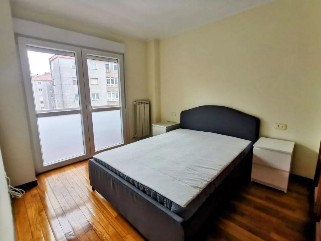 Продажа квартиры на Avenida Rosalía de Castro, Эймс
 photo 5