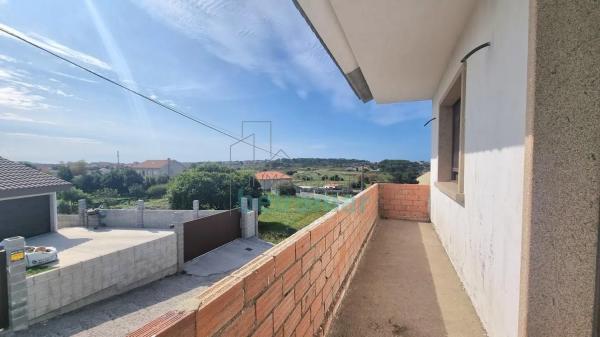 Wolnostojąca willa na sprzedaż w  Lugar Montevixan, Ribeira photo 1