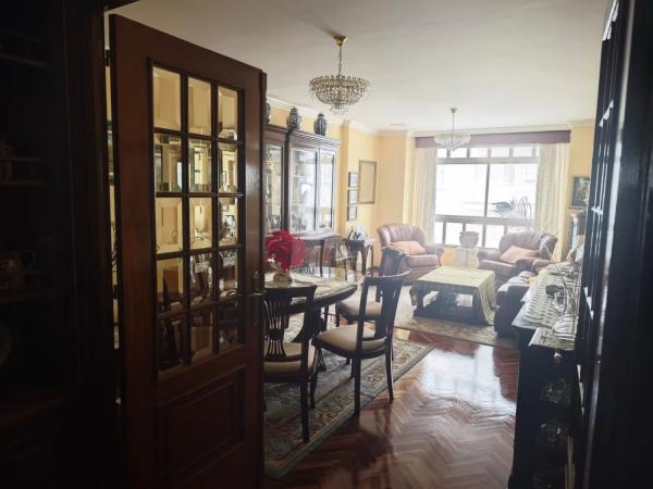 Apartment for sale in  Calle Menéndez y Pelayo, A Coruña photo 1