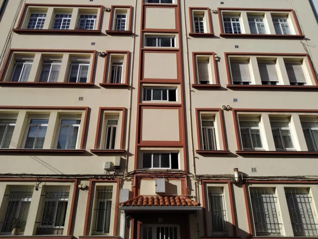 Venta de piso en Calle Illa de Tambo, Narón
photo 1