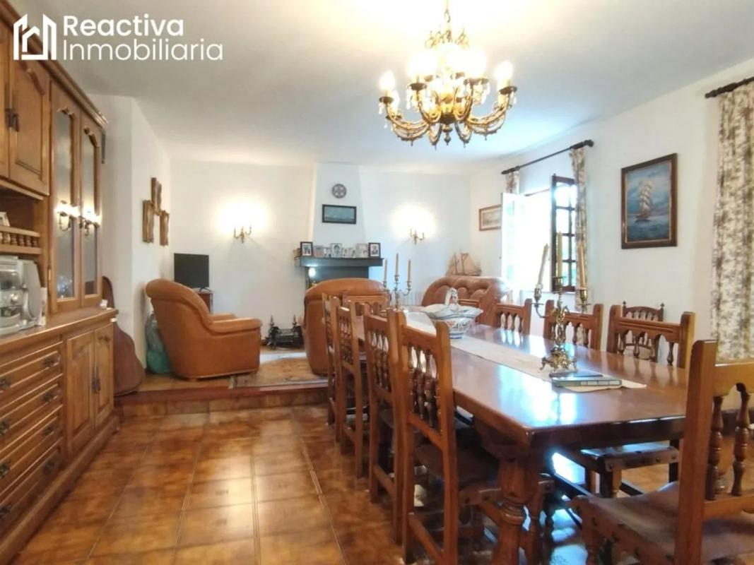 Sprzedaż niezależnego domku jednorodzinnego w , Noja photo 1