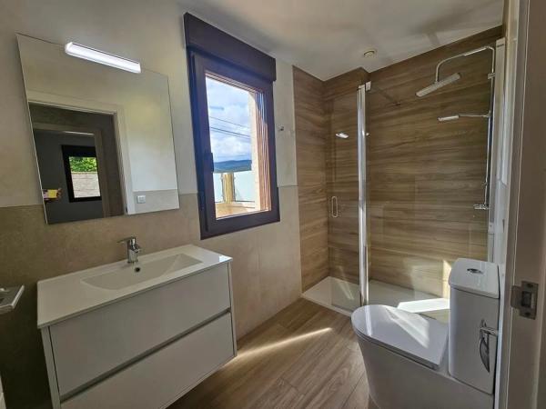 Chalet independiente en venta en , Rianxo thumbnail 2
