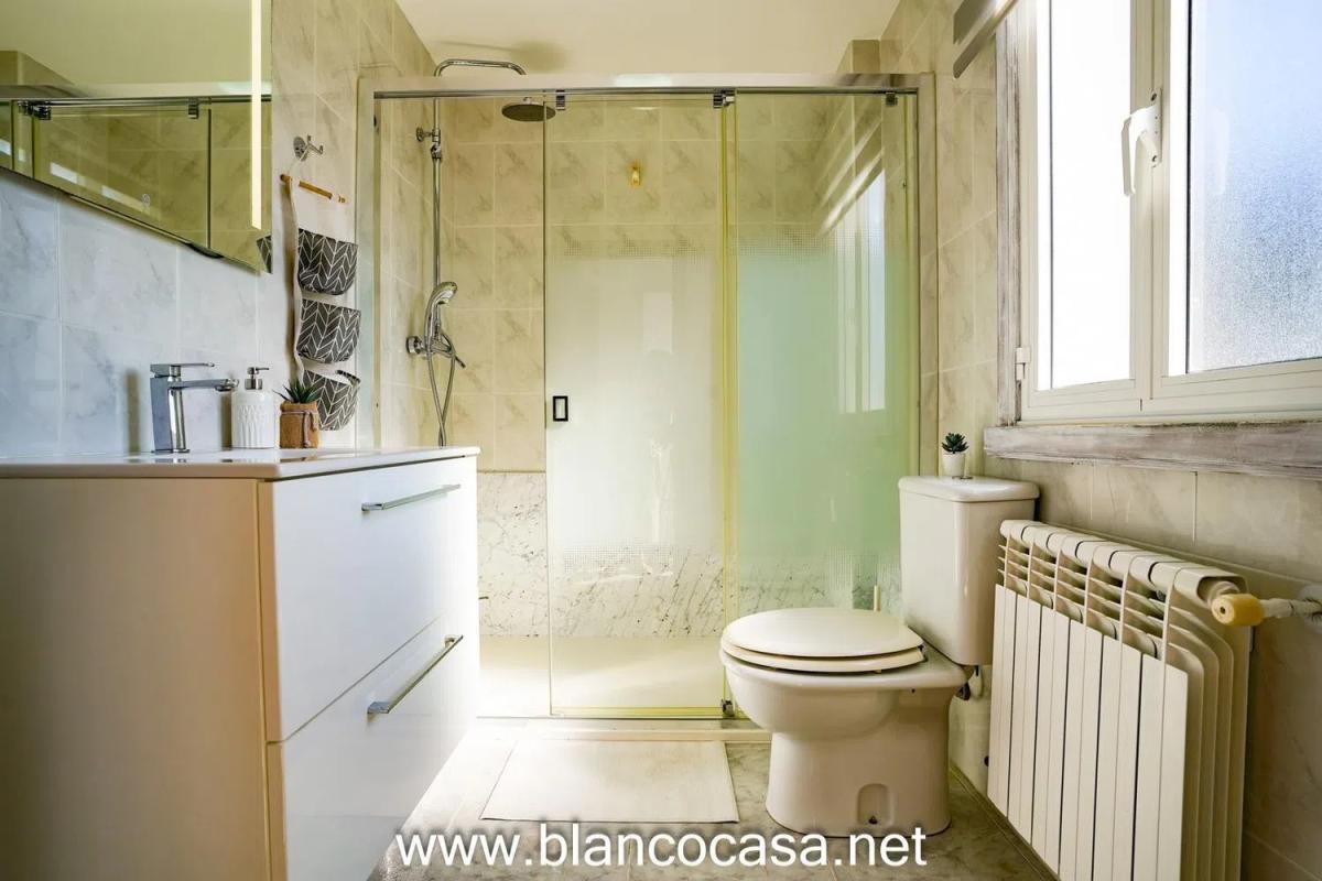 Продажа отдельного шале в , Ларача photo 5
