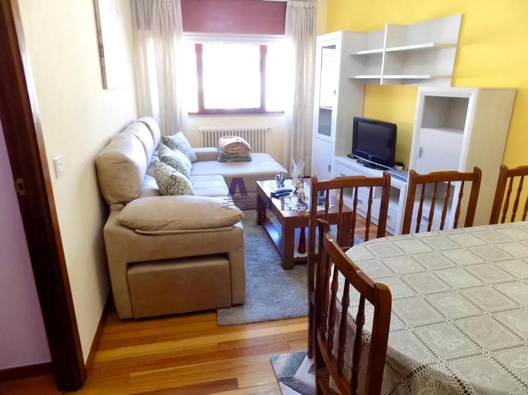 Продажа квартиры на O Milladoiro, Эймс
photo 1